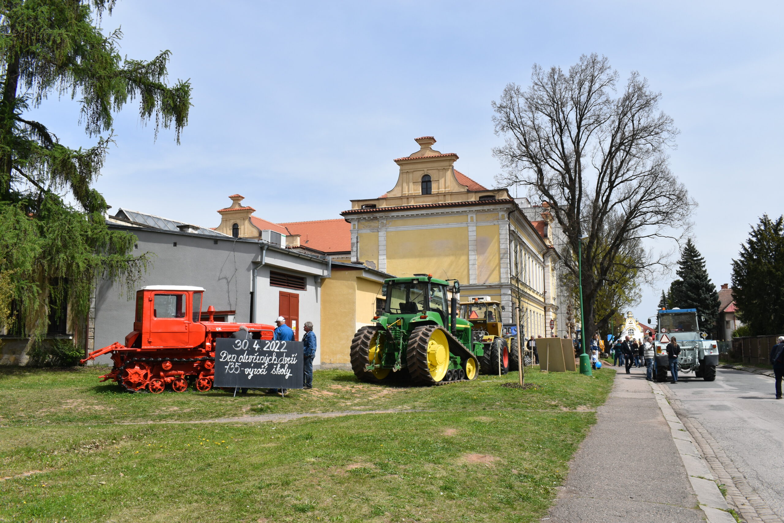 Střední škola řemeslná v Jaroměři si v tomto roce připomíná 135. výročí založení.