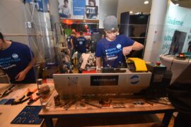 Pestrá přehlídka oborů a příležitostí: Akce Vybírám střední odstartovala v Trutnově