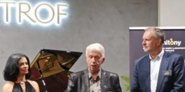 Co má společného hudba a hradecké architektonické skvosty? ARCHITÓNY!